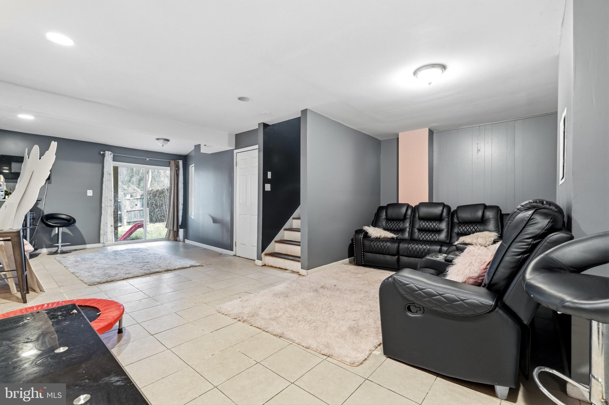 LONDON WOODS - Residential