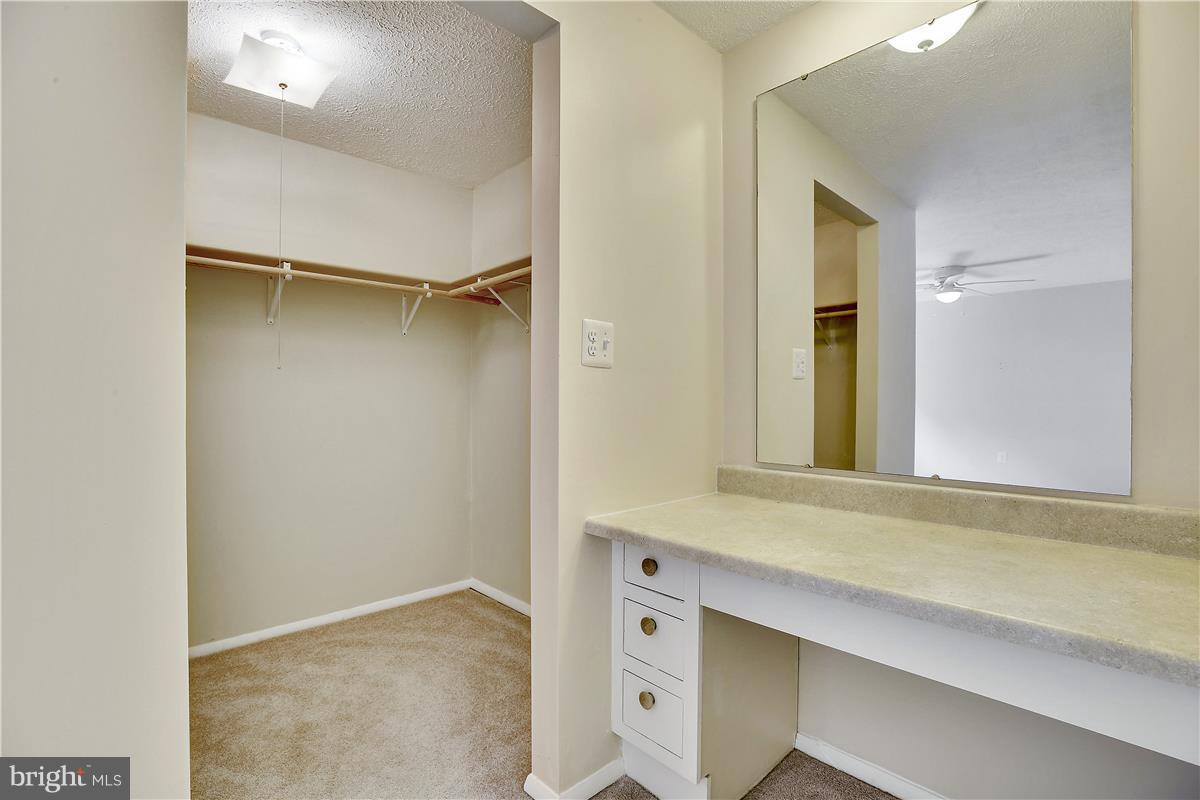 CHESTERFIELD - Residential