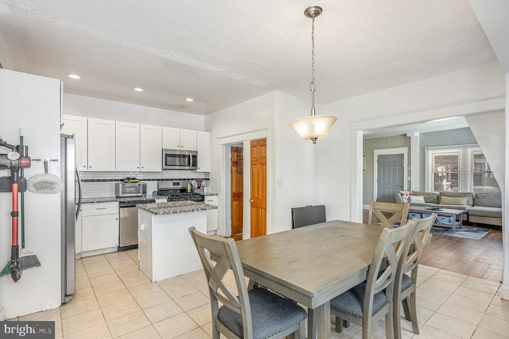 ROGNEL HEIGHTS - Residential