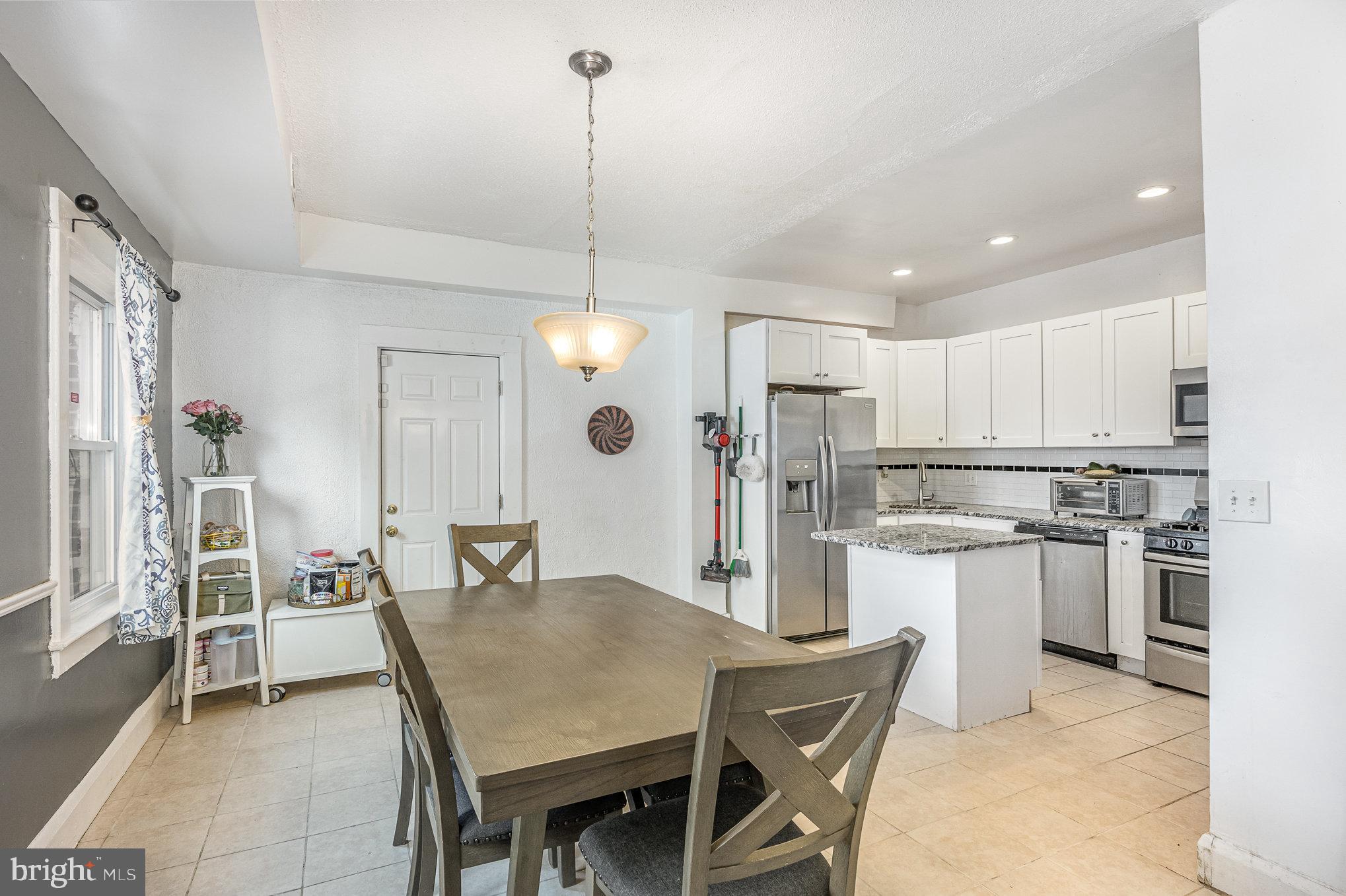 ROGNEL HEIGHTS - Residential