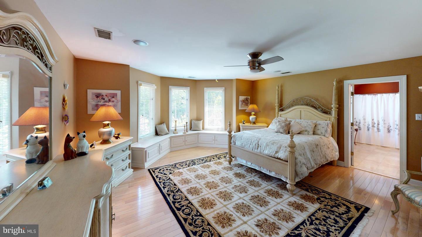 BURROWS RUN - Residential