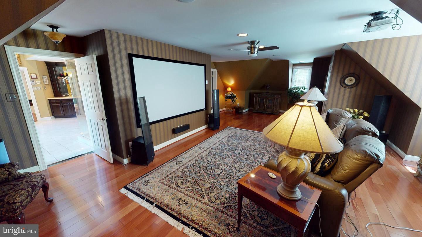 BURROWS RUN - Residential