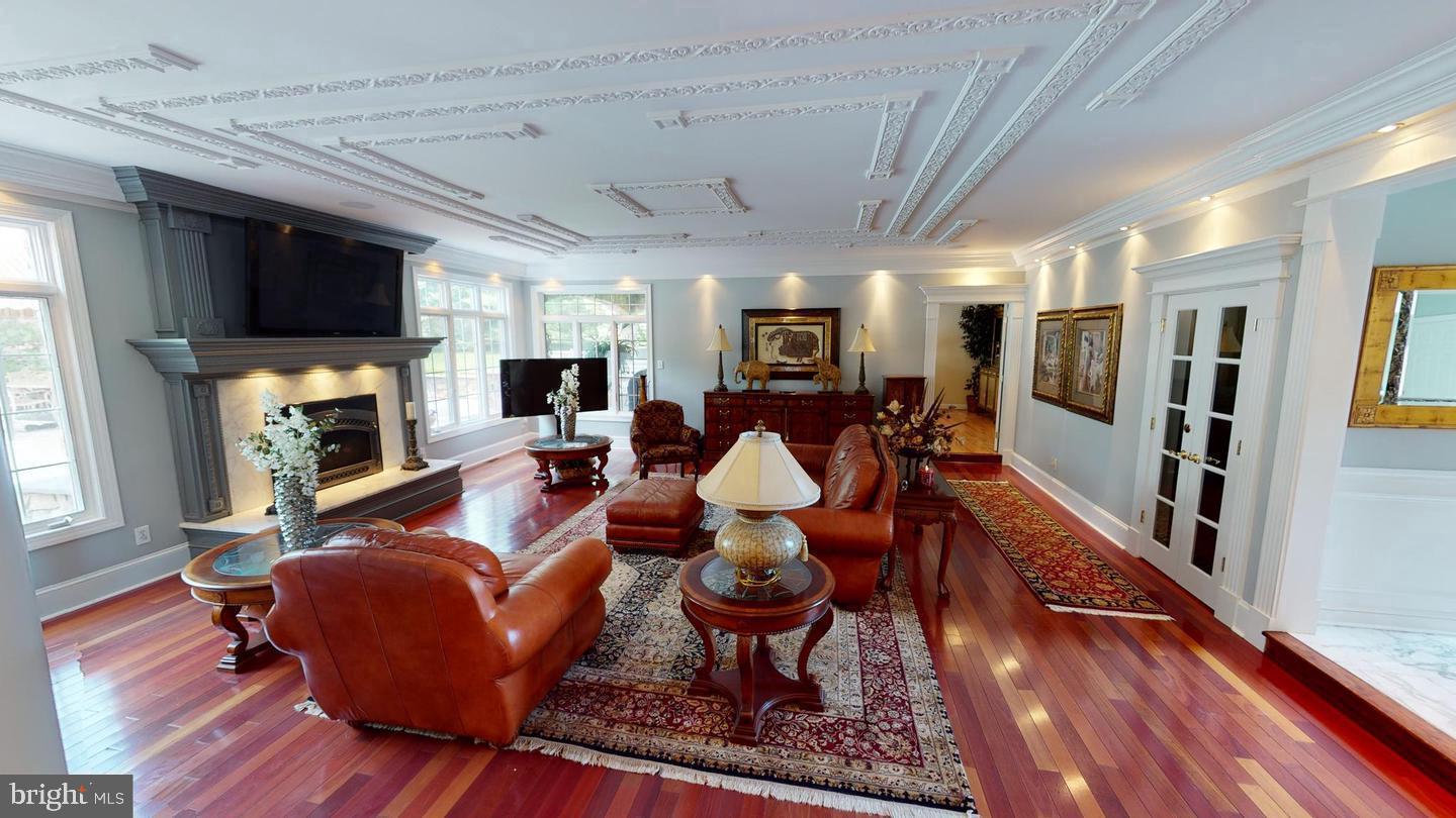 BURROWS RUN - Residential