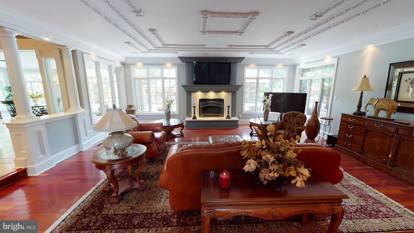 BURROWS RUN - Residential