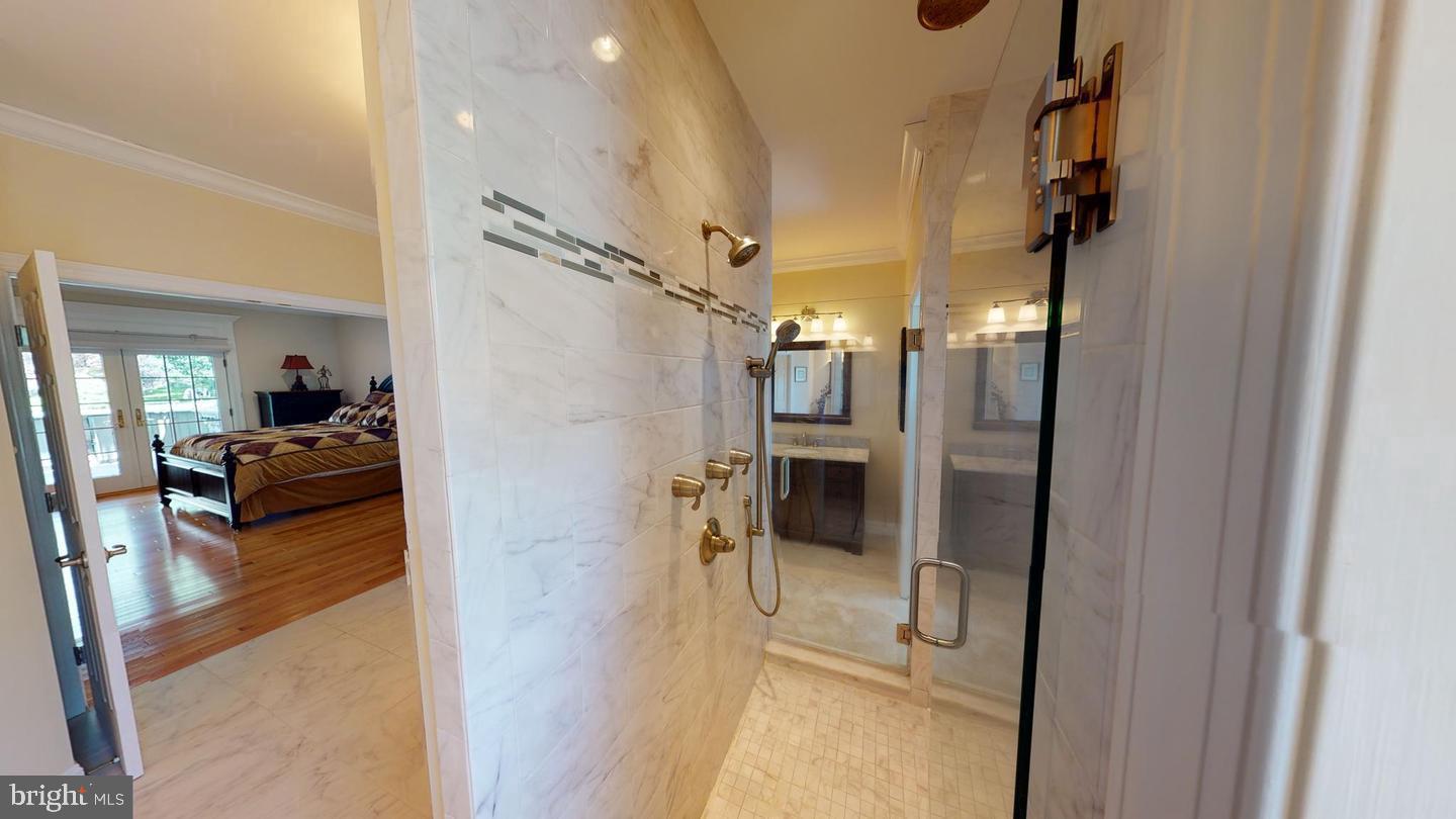 BURROWS RUN - Residential