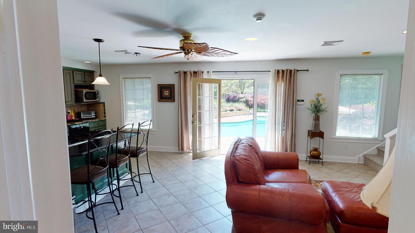 BURROWS RUN - Residential