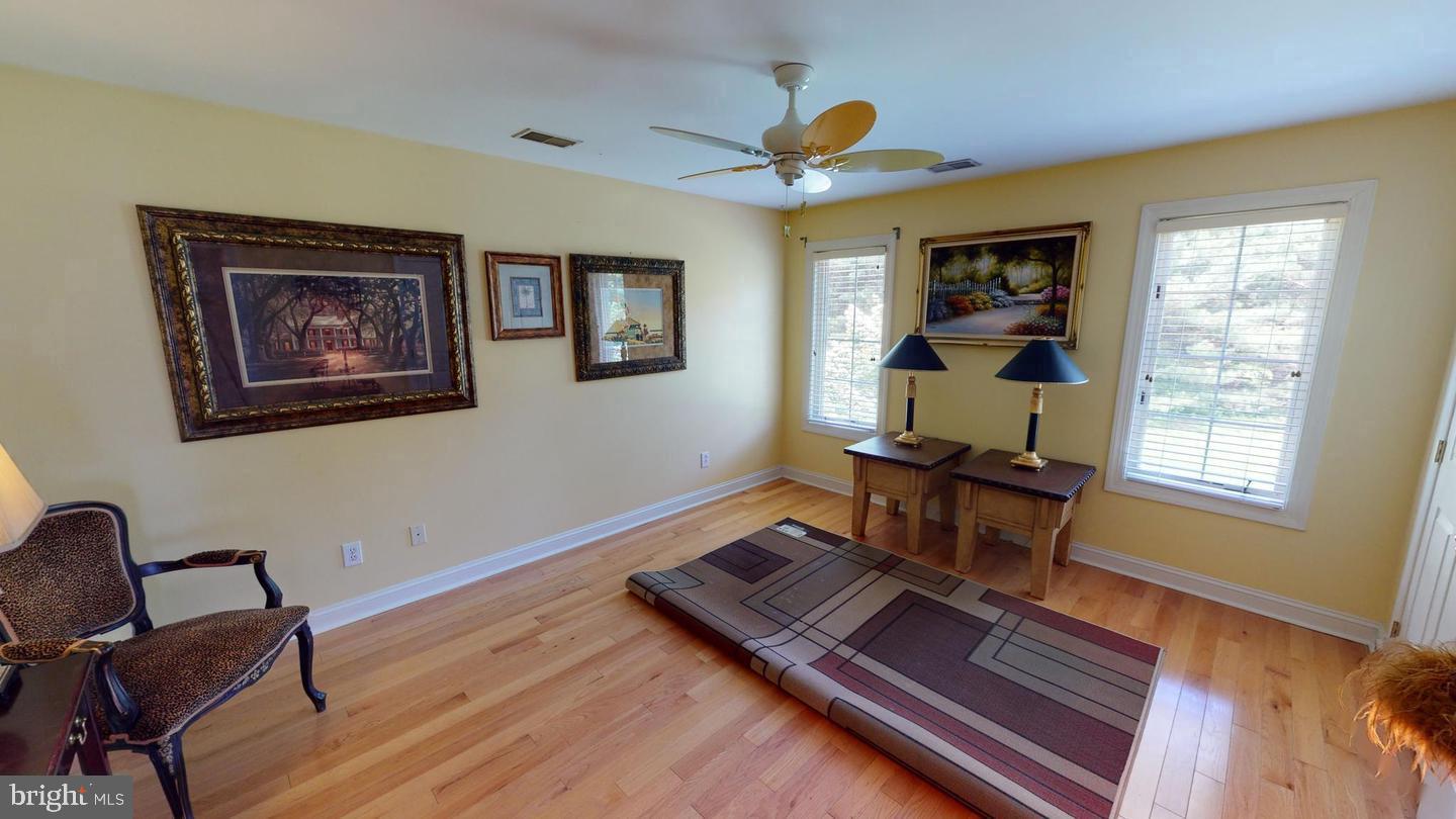 BURROWS RUN - Residential