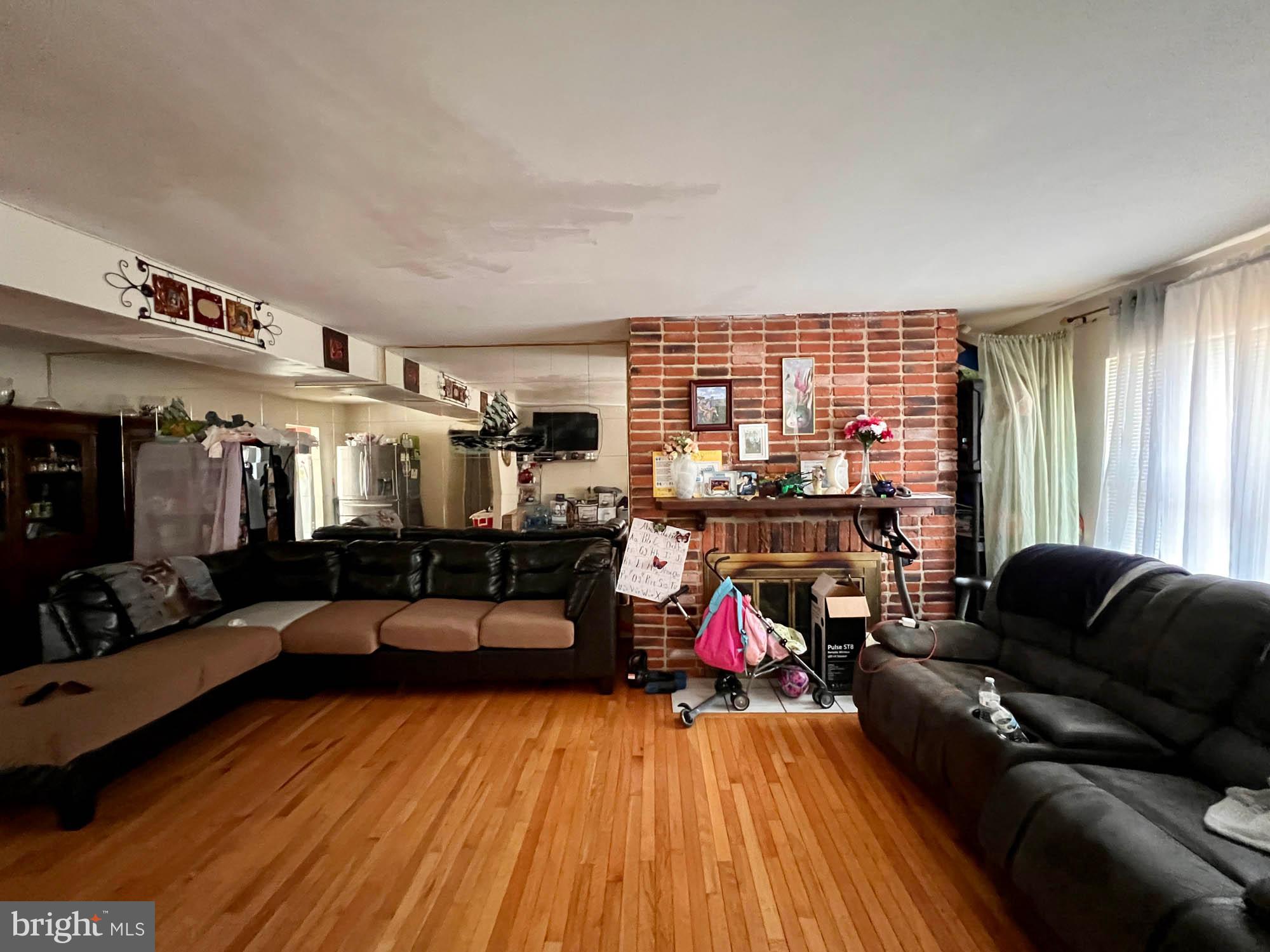 CHESTNUT WOODS - Residential