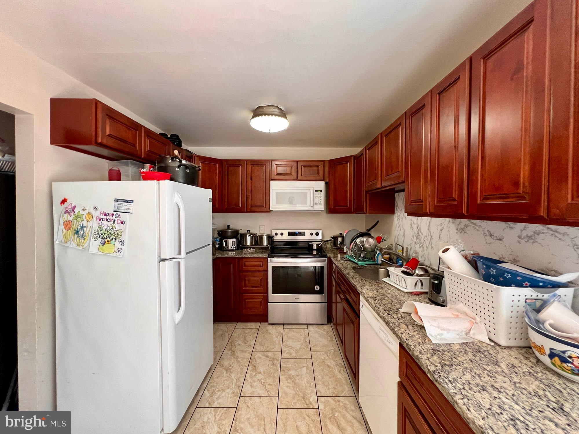 CHESTNUT WOODS - Residential