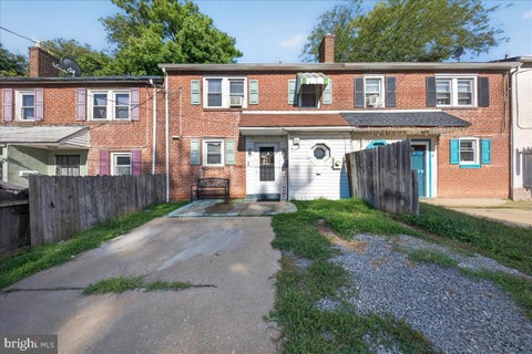 Townhouse For Sale - 5 S Pennewell Drive<br/> WILMINGTON, DE 19809