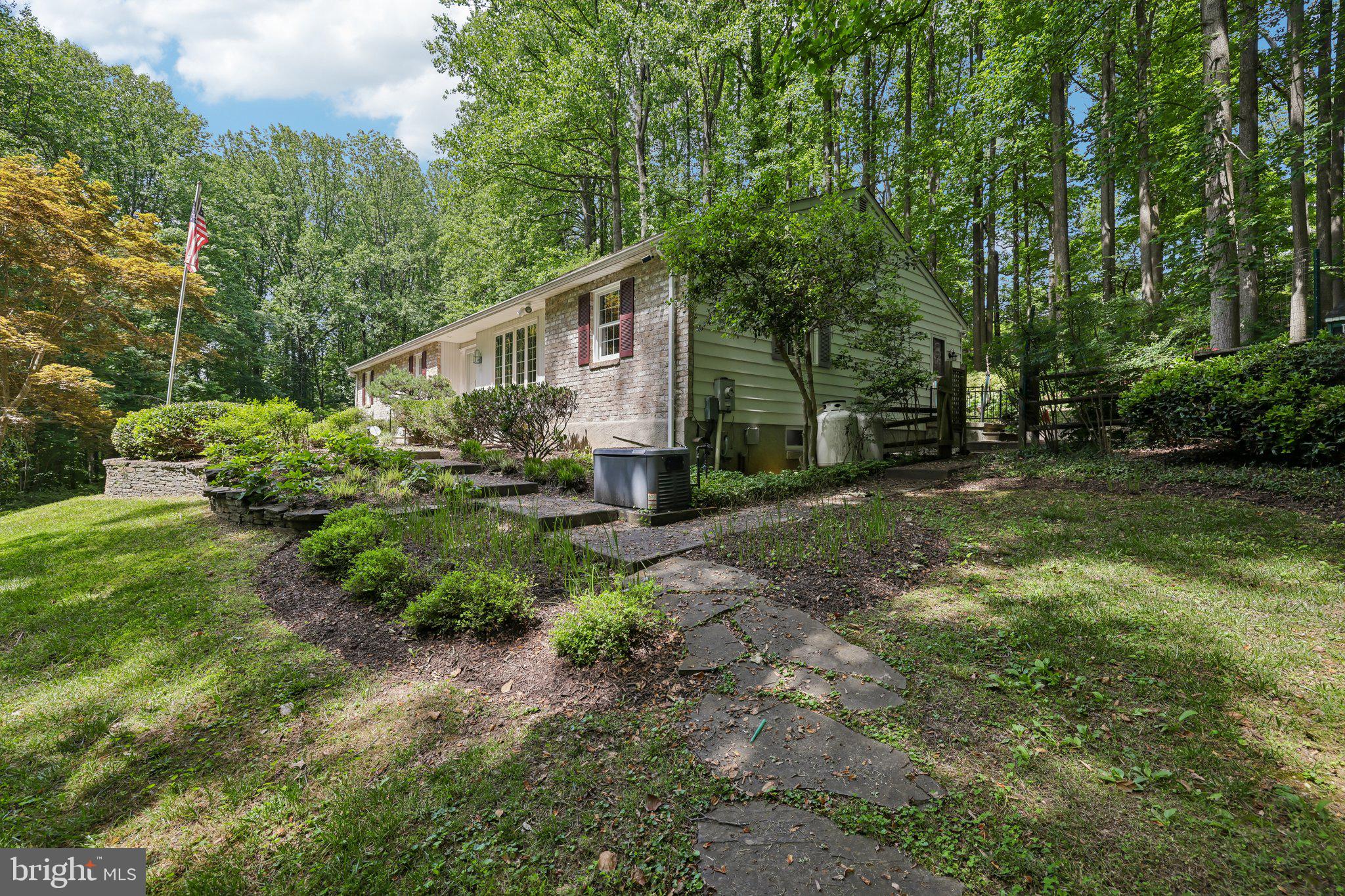 11124 OLD CARRIAGE ROAD