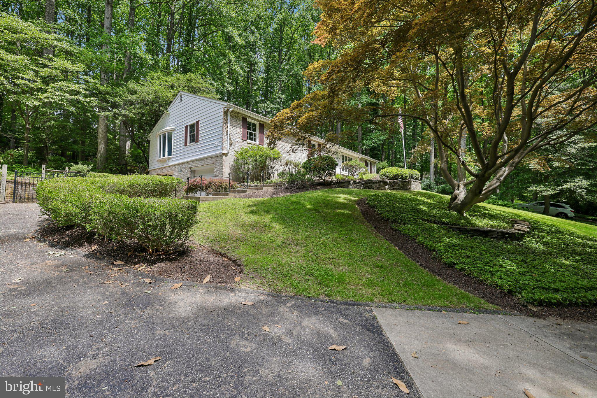 11124 OLD CARRIAGE ROAD