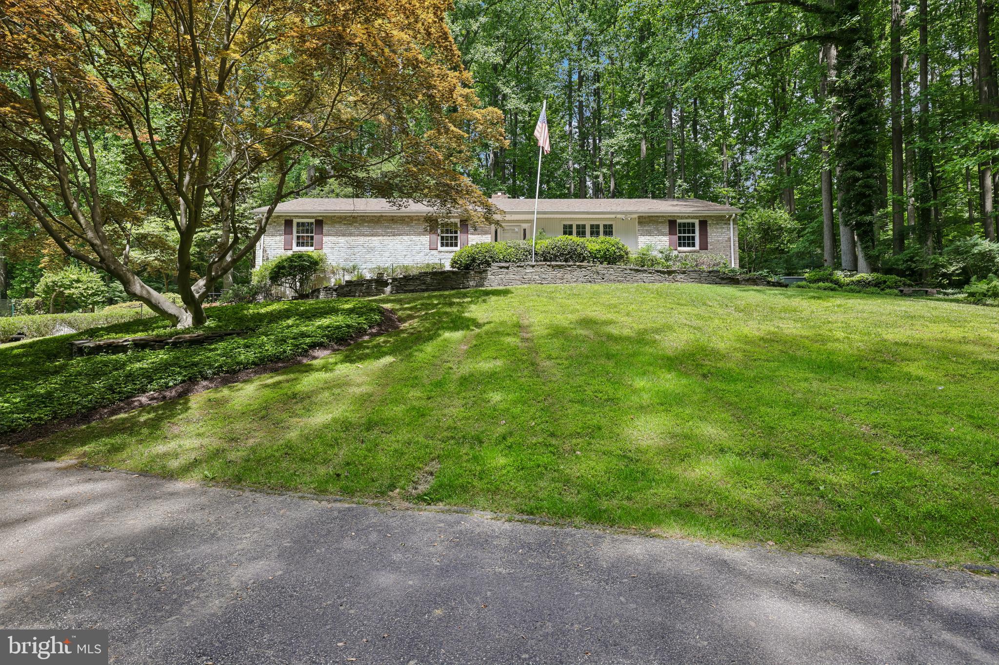 11124 OLD CARRIAGE ROAD