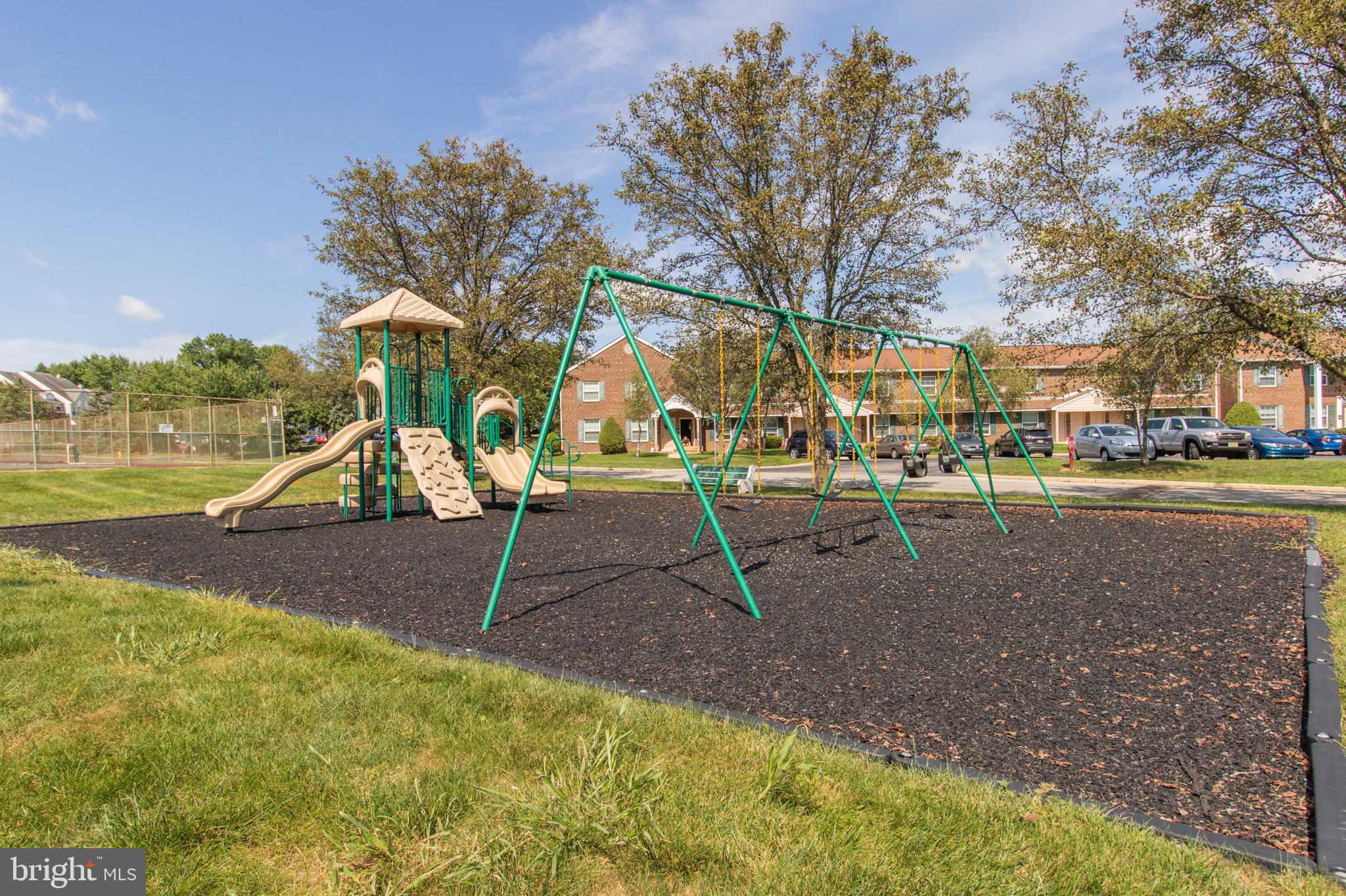 NORTHRIDGE ESTATES - Residential