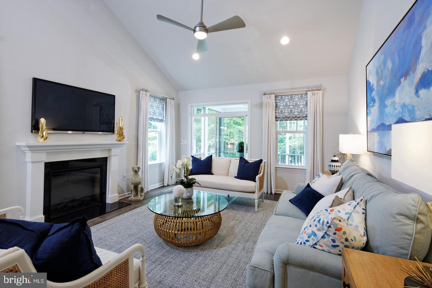 SWAN POINT - Residential