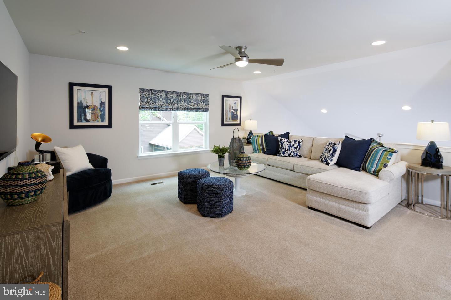 SWAN POINT - Residential