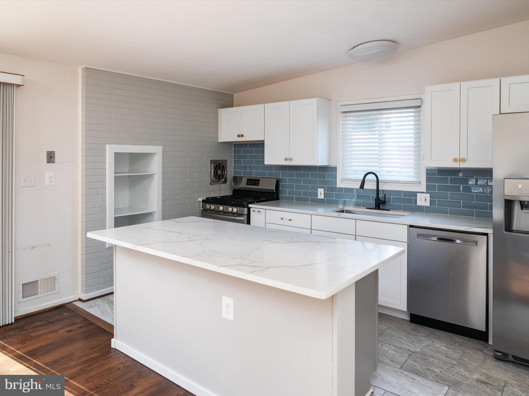 TWINBROOK FOREST - Residential