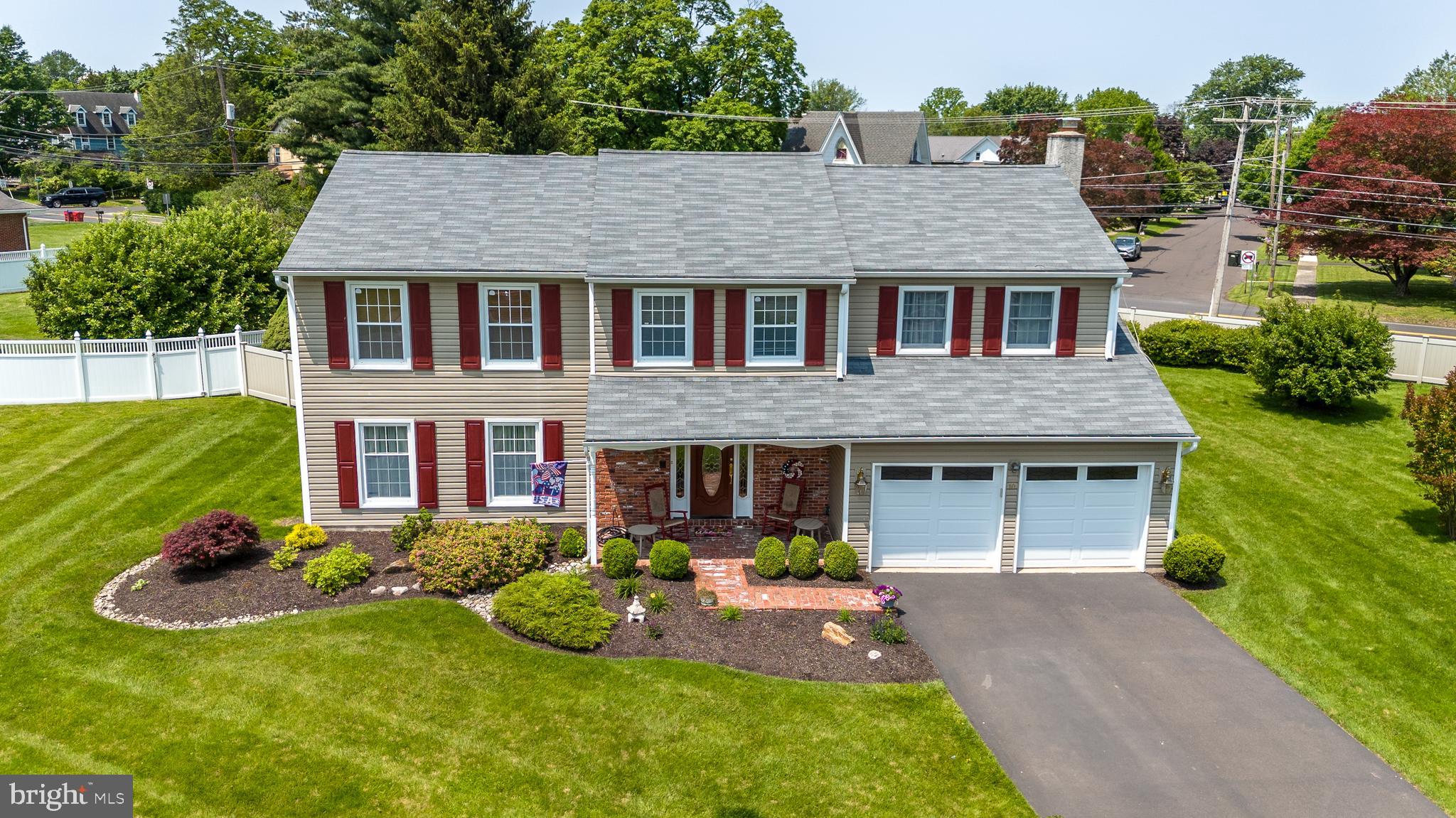 10 DORSETT CIRCLE
