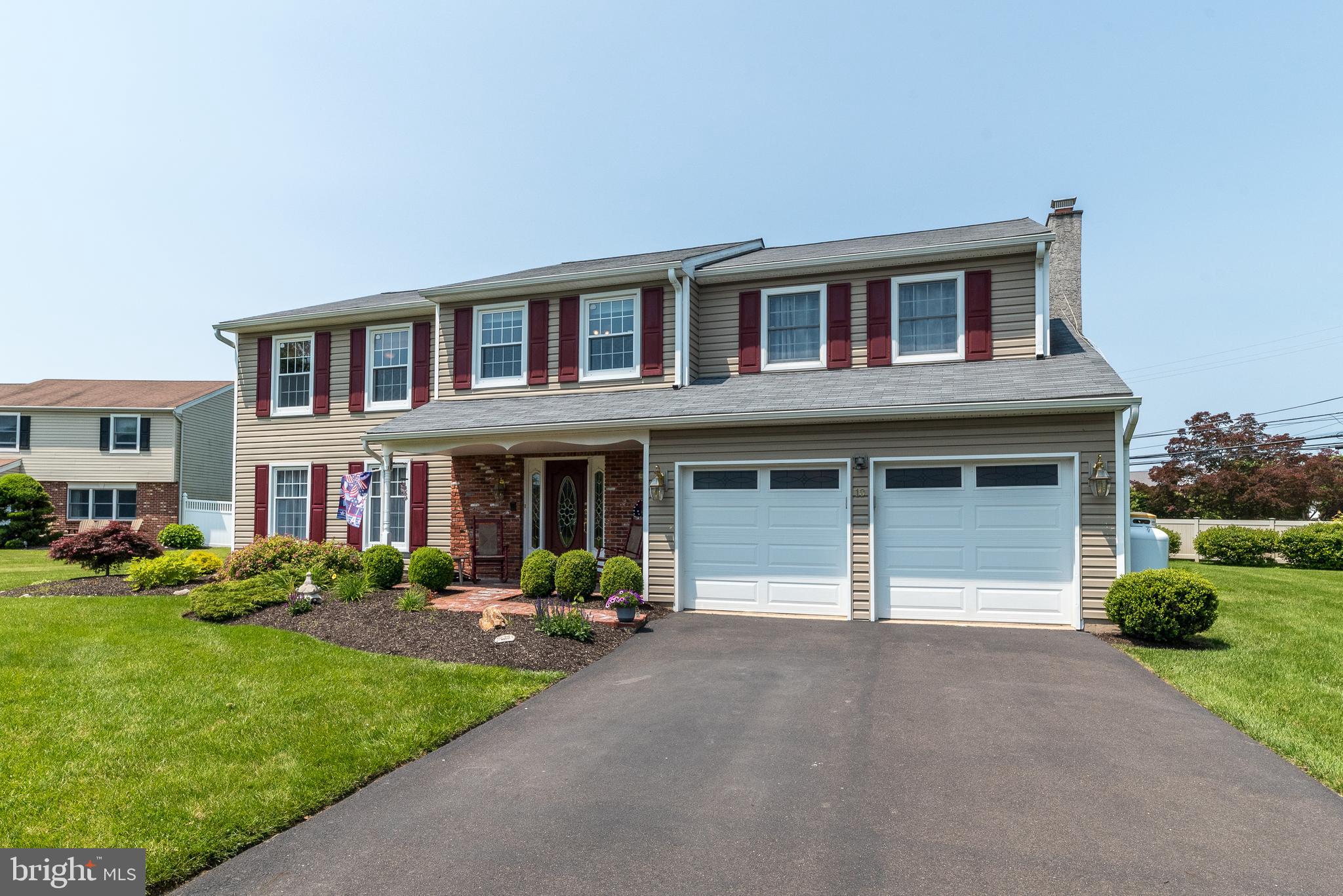 10 DORSETT CIRCLE