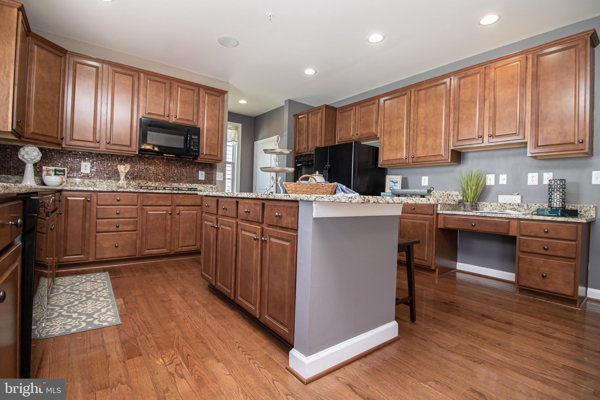 BALMORAL-PLAT 10> - Residential