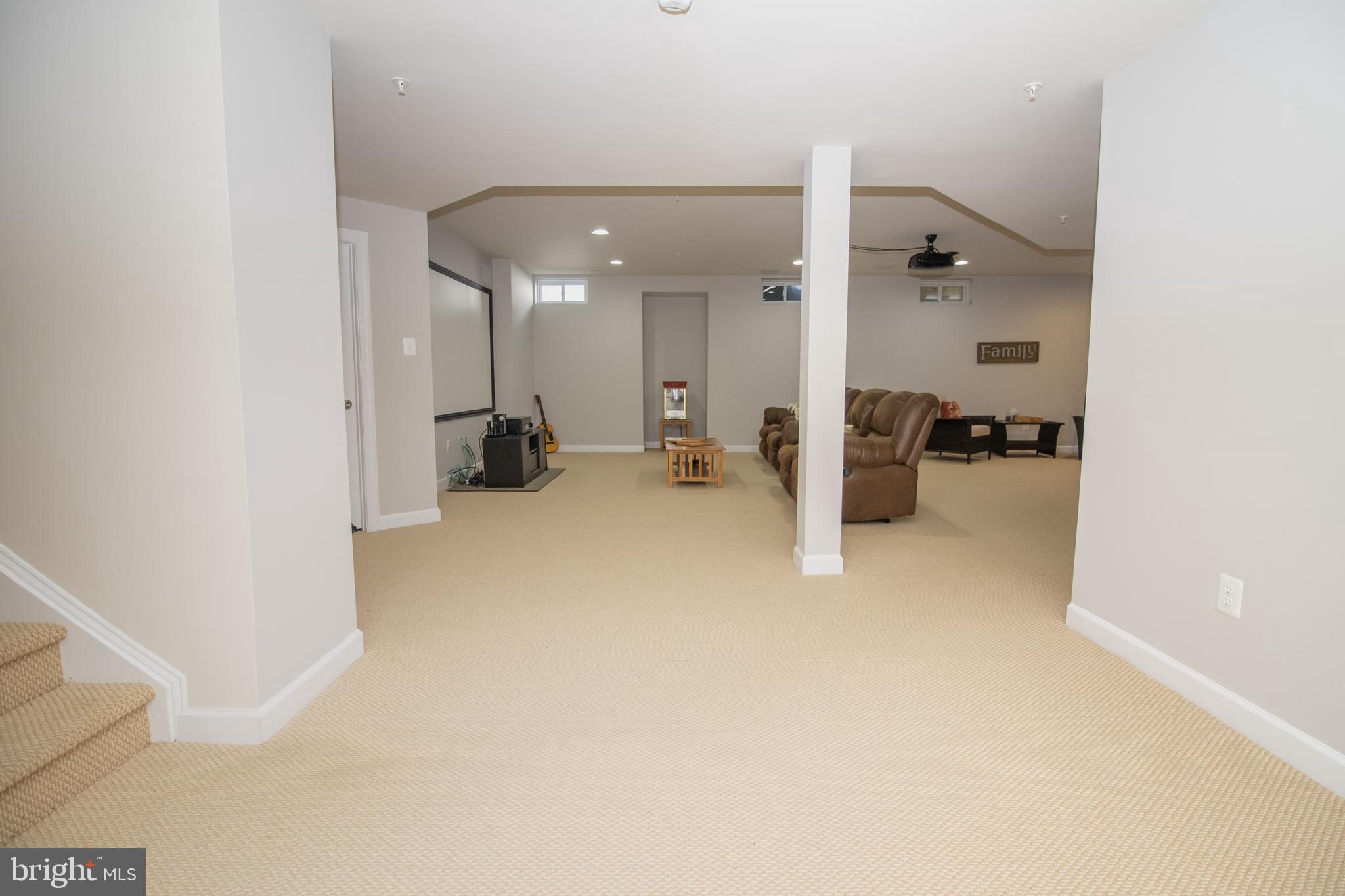 BALMORAL-PLAT 10> - Residential