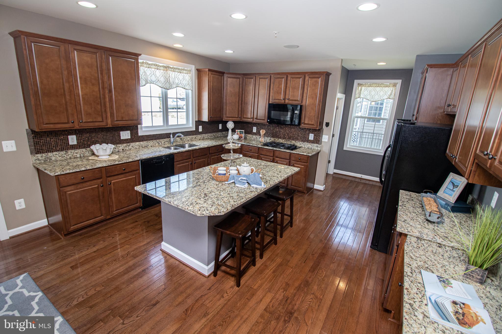 BALMORAL-PLAT 10> - Residential