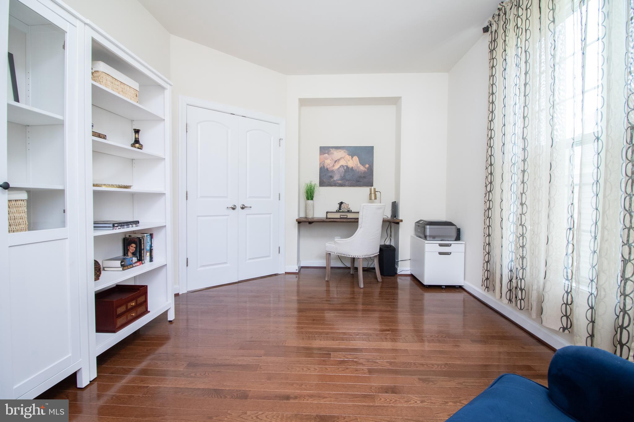 BALMORAL-PLAT 10> - Residential