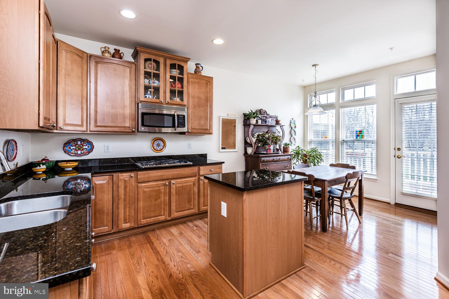 COURTYARDS AT WAVERLY WOODS EAST - Residential