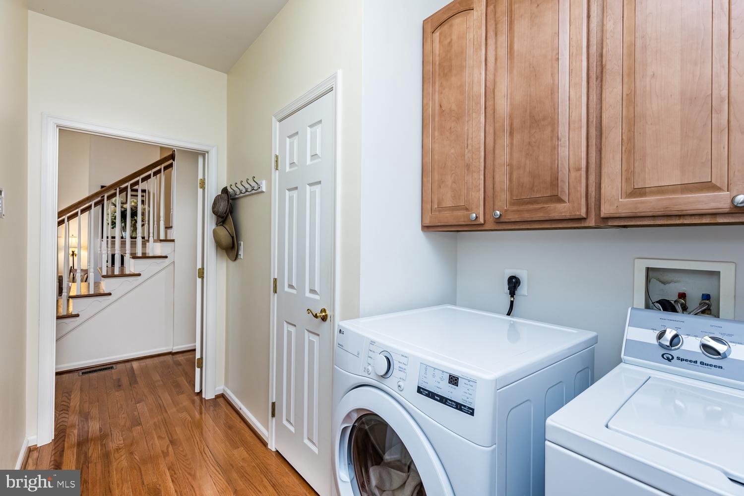 COURTYARDS AT WAVERLY WOODS EAST - Residential