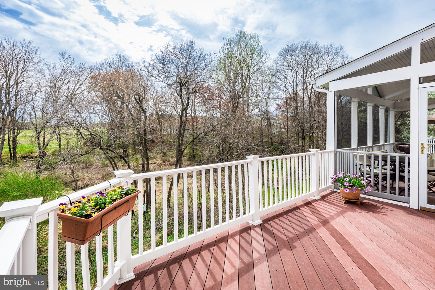 COURTYARDS AT WAVERLY WOODS EAST - Residential