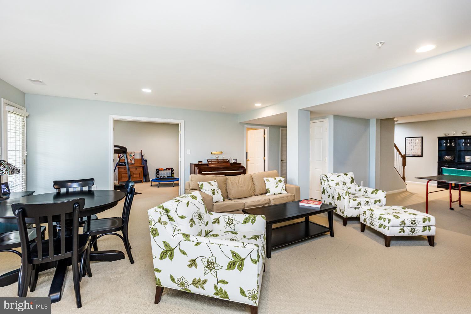 COURTYARDS AT WAVERLY WOODS EAST - Residential