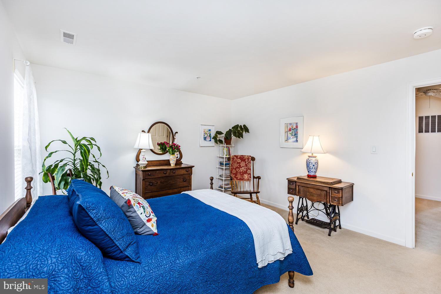 COURTYARDS AT WAVERLY WOODS EAST - Residential