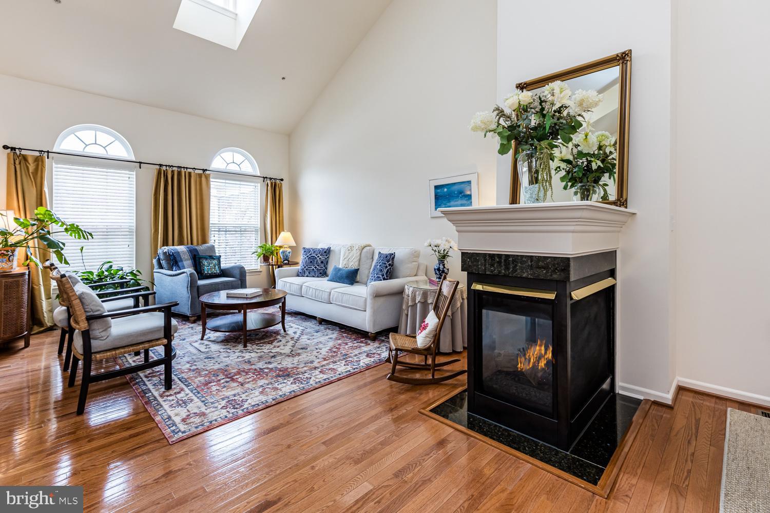 COURTYARDS AT WAVERLY WOODS EAST - Residential