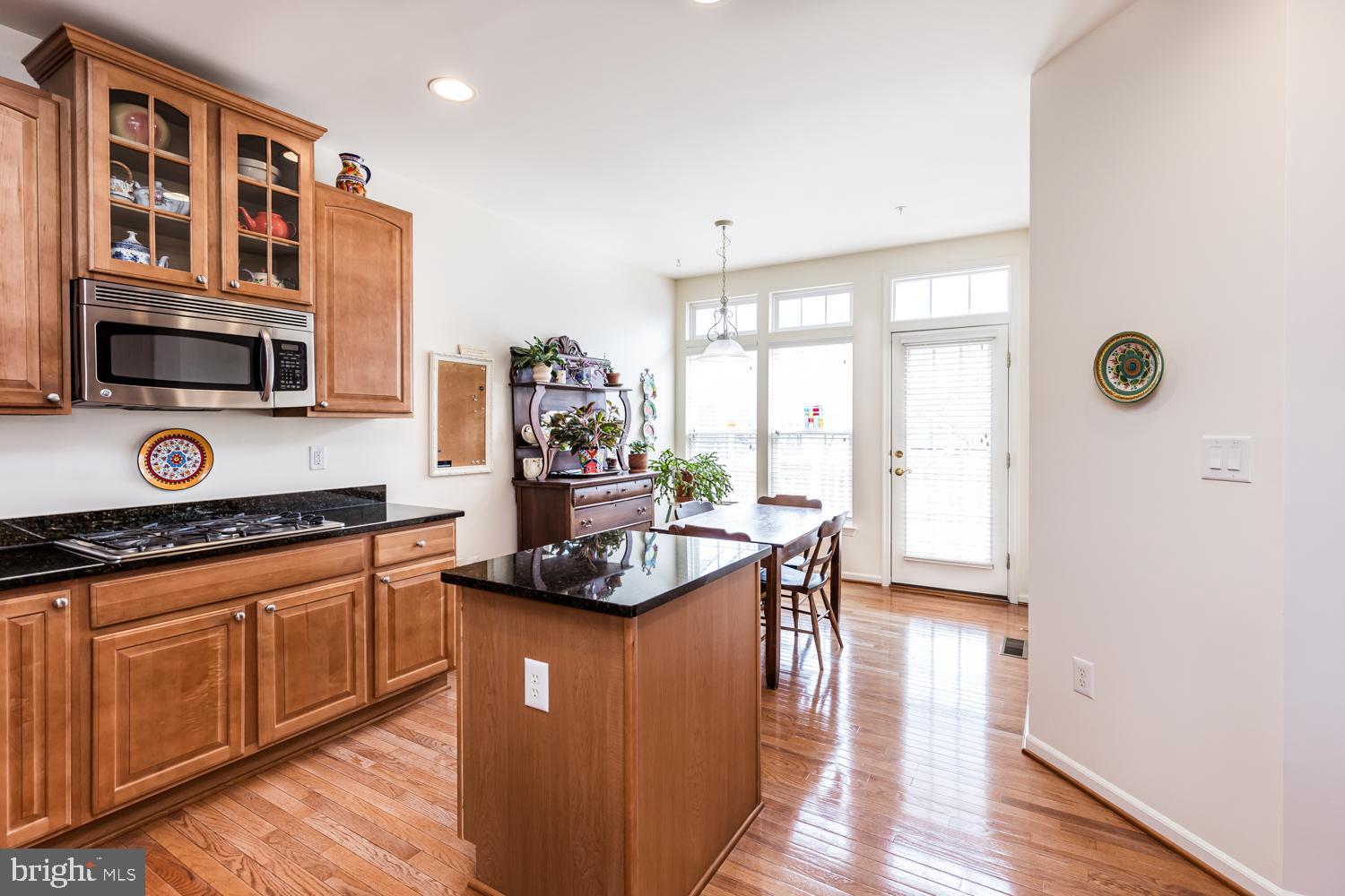 COURTYARDS AT WAVERLY WOODS EAST - Residential