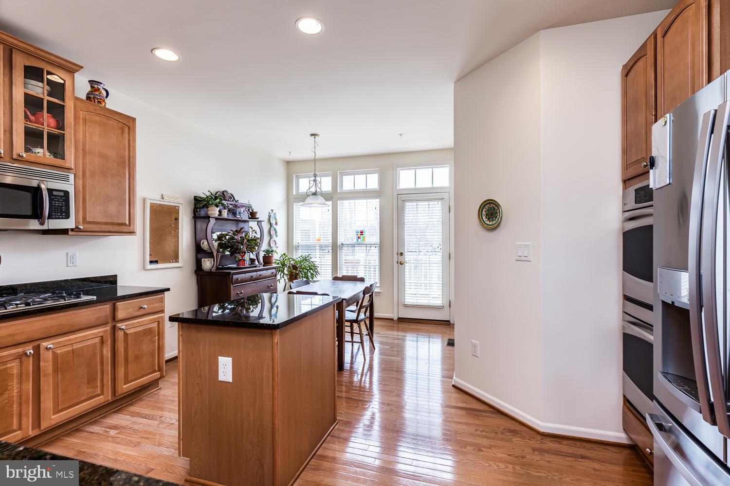 COURTYARDS AT WAVERLY WOODS EAST - Residential