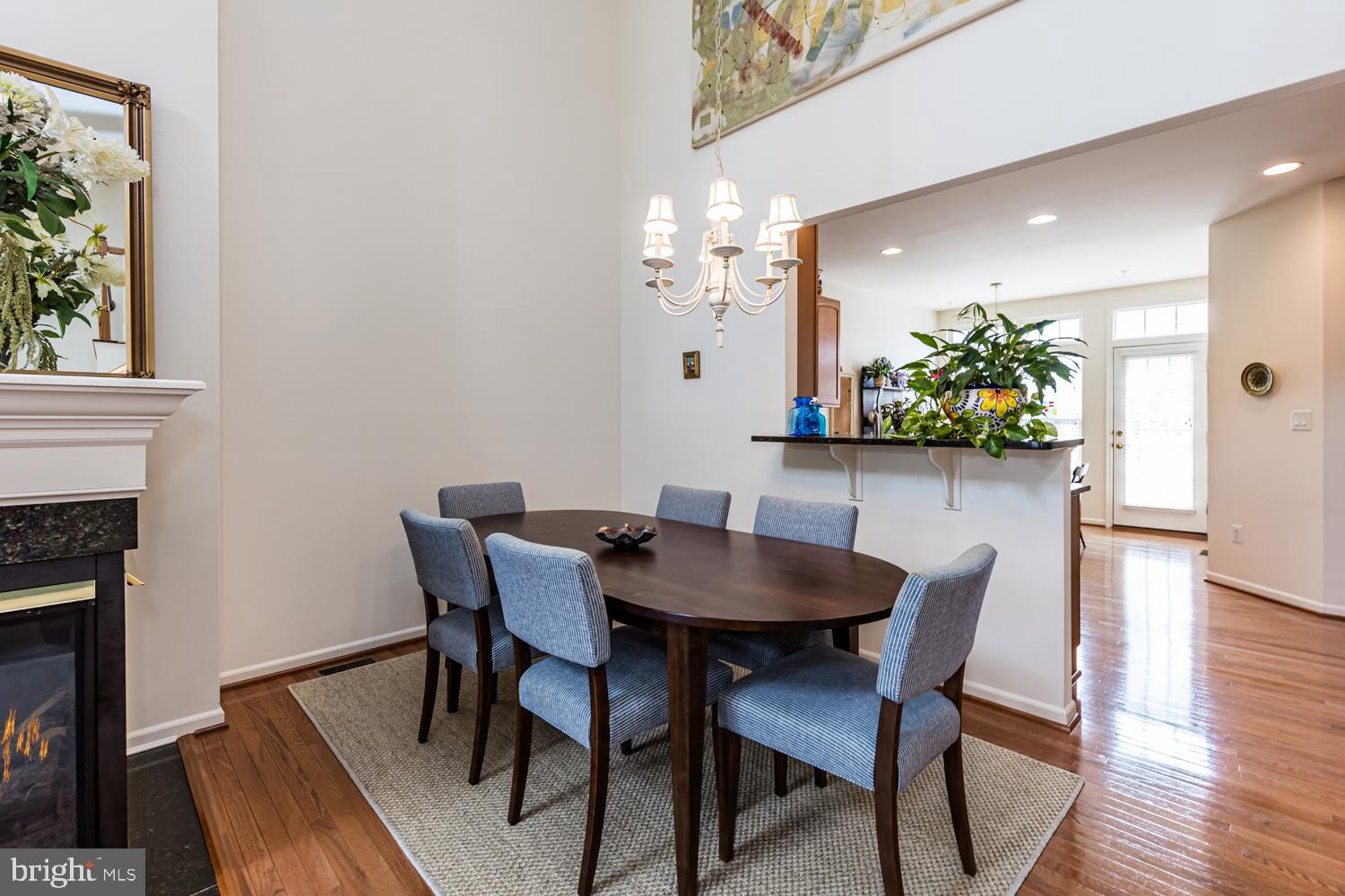 COURTYARDS AT WAVERLY WOODS EAST - Residential