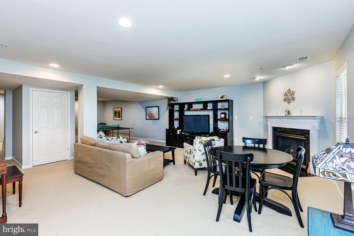 COURTYARDS AT WAVERLY WOODS EAST - Residential