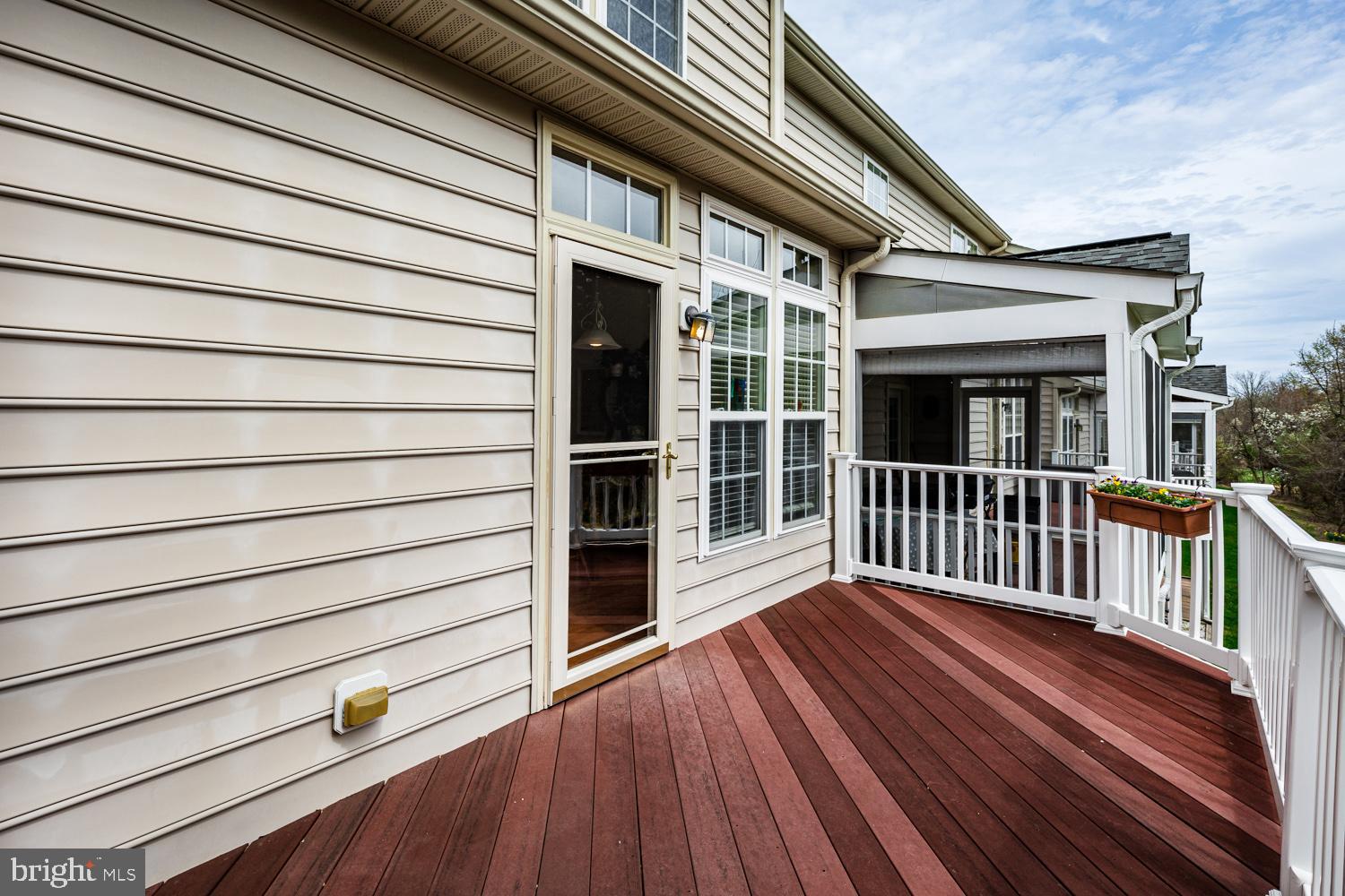 COURTYARDS AT WAVERLY WOODS EAST - Residential