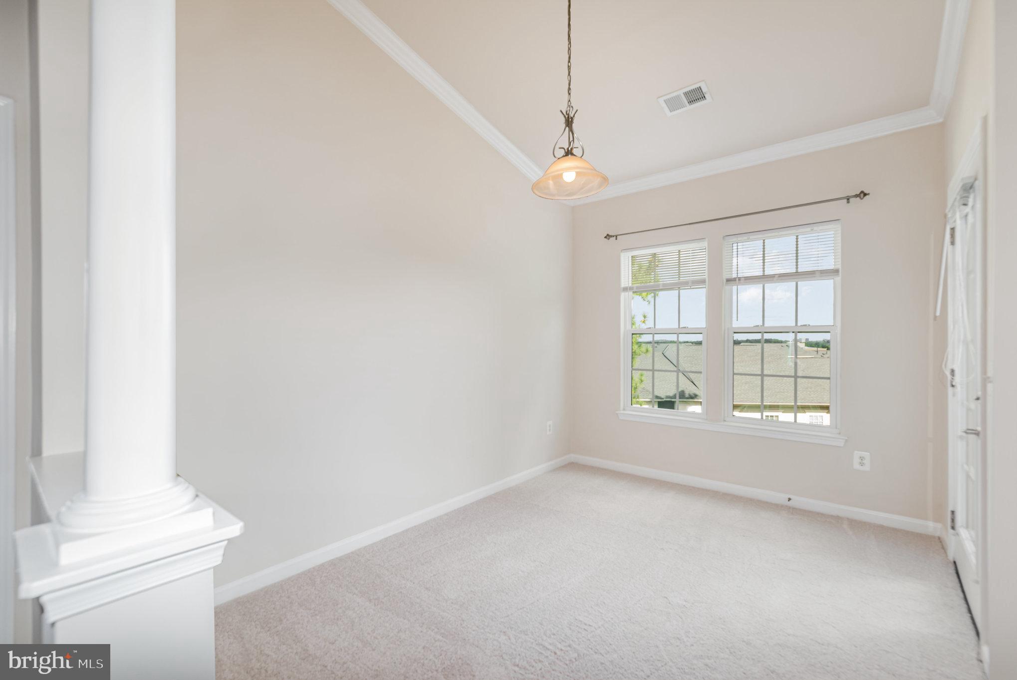 1624 HARDWICK COURT 402