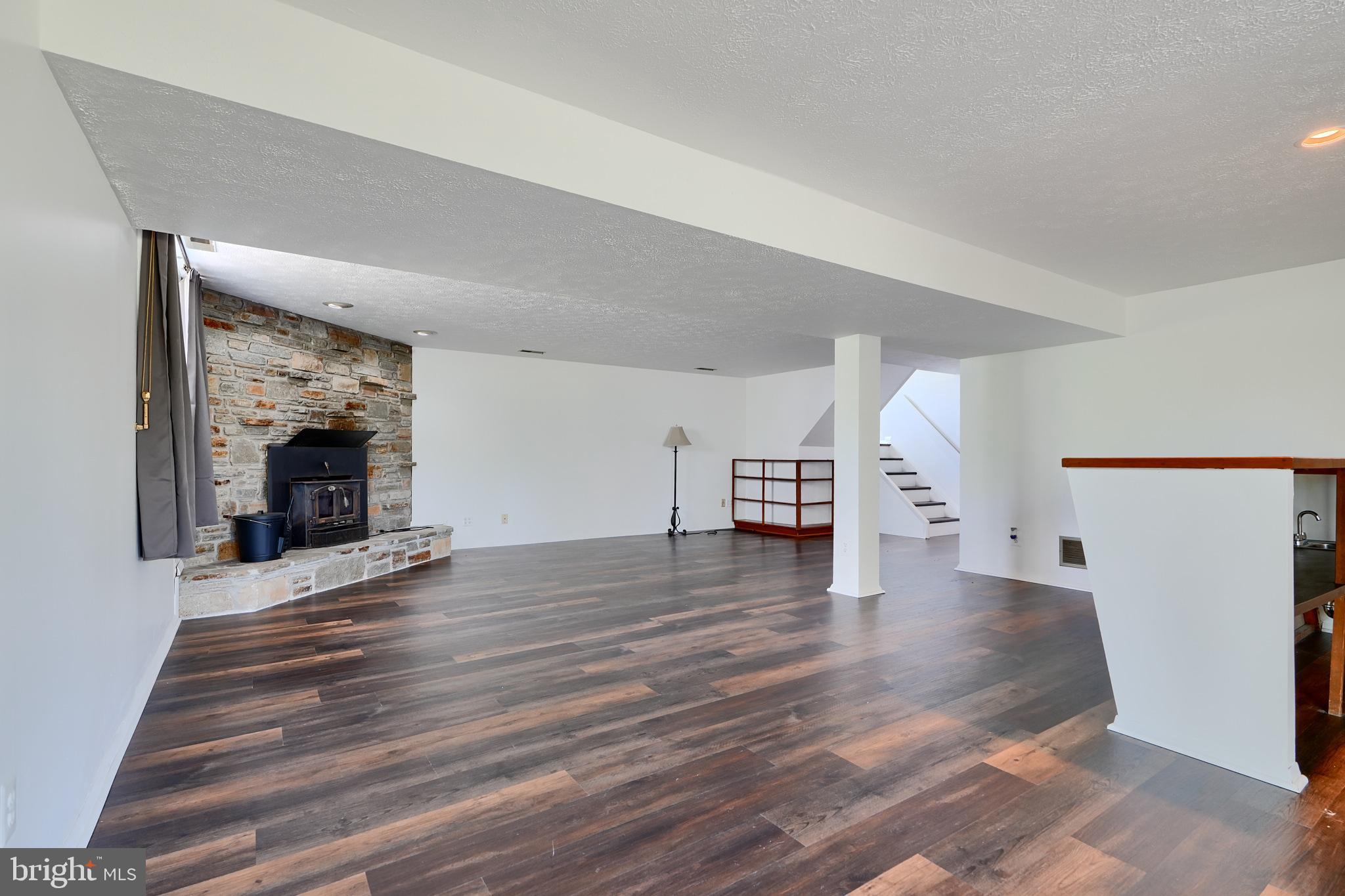 WOODCREST - Residential