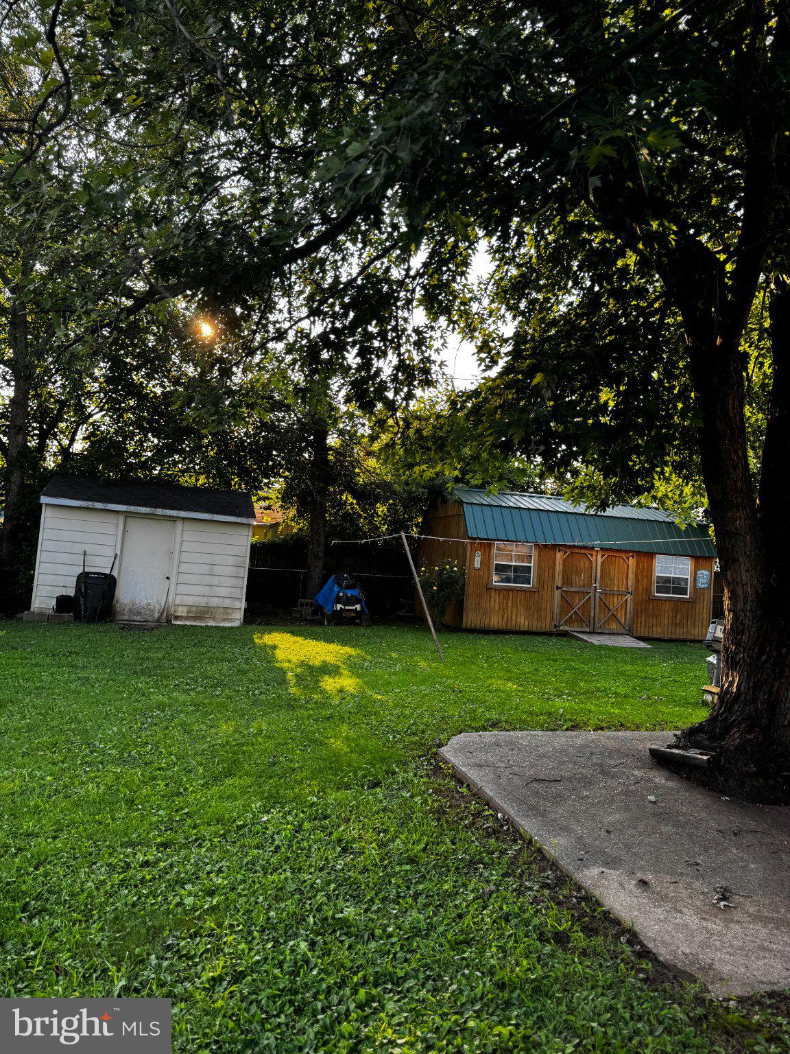 2 WALNUT DRIVE
