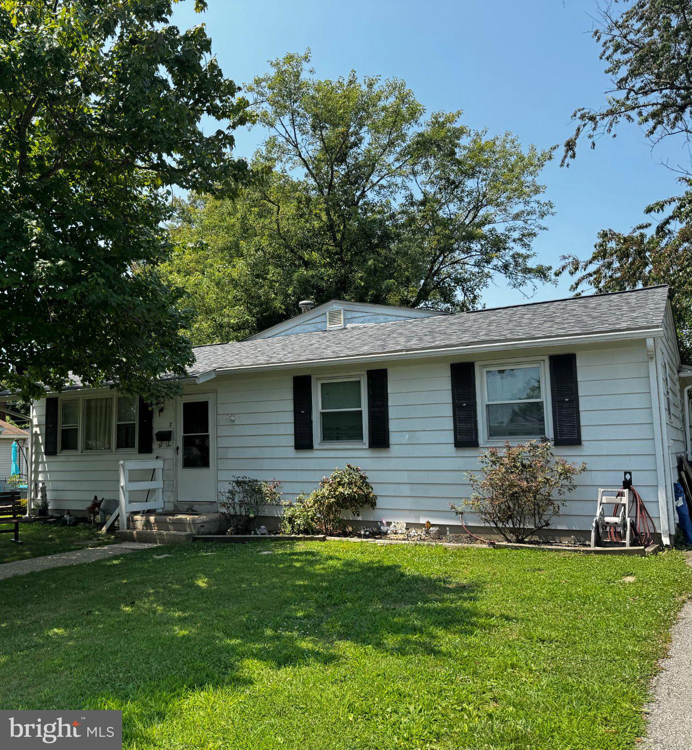 2 WALNUT DRIVE