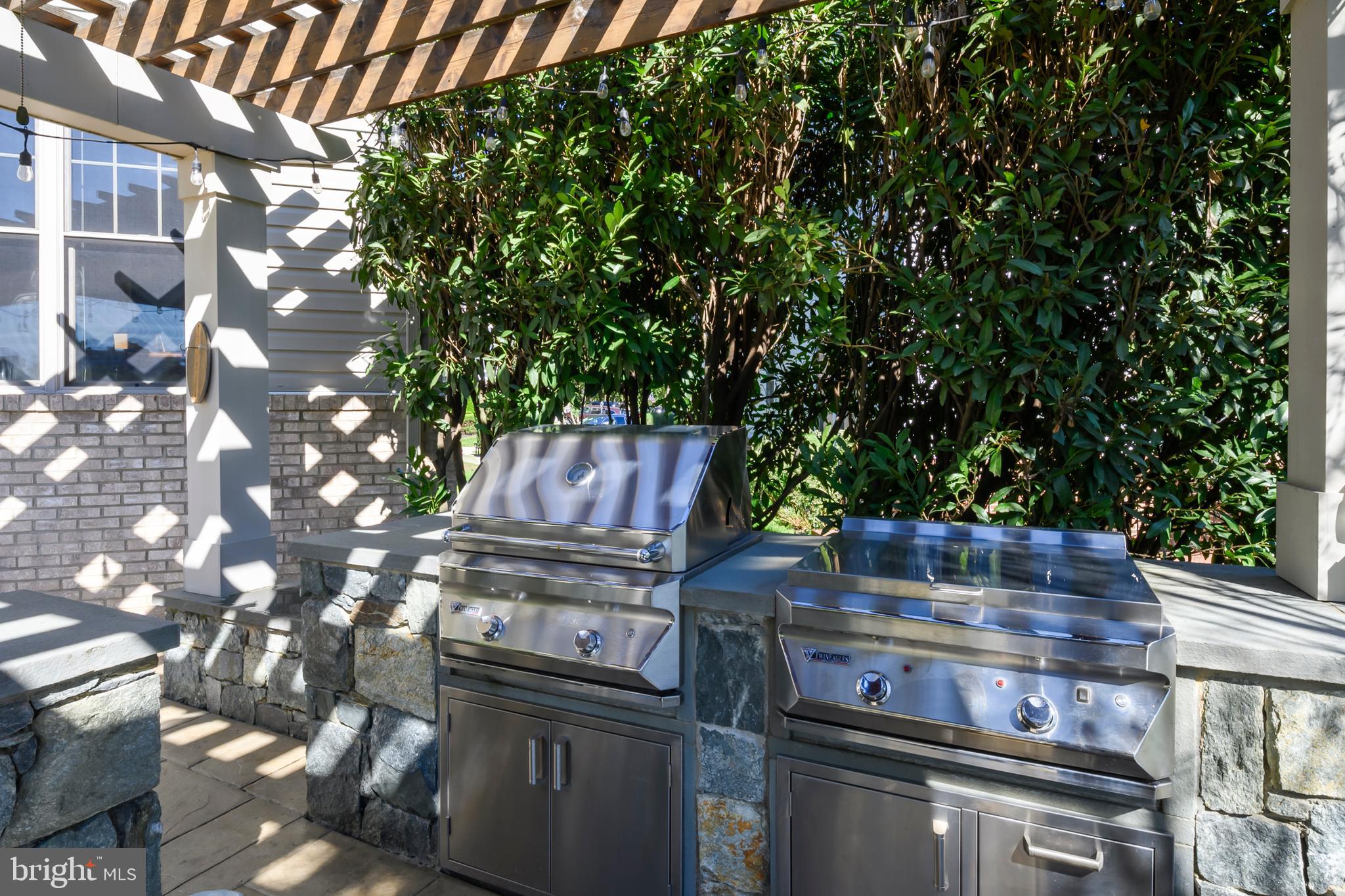 STONE LAKE - Residential