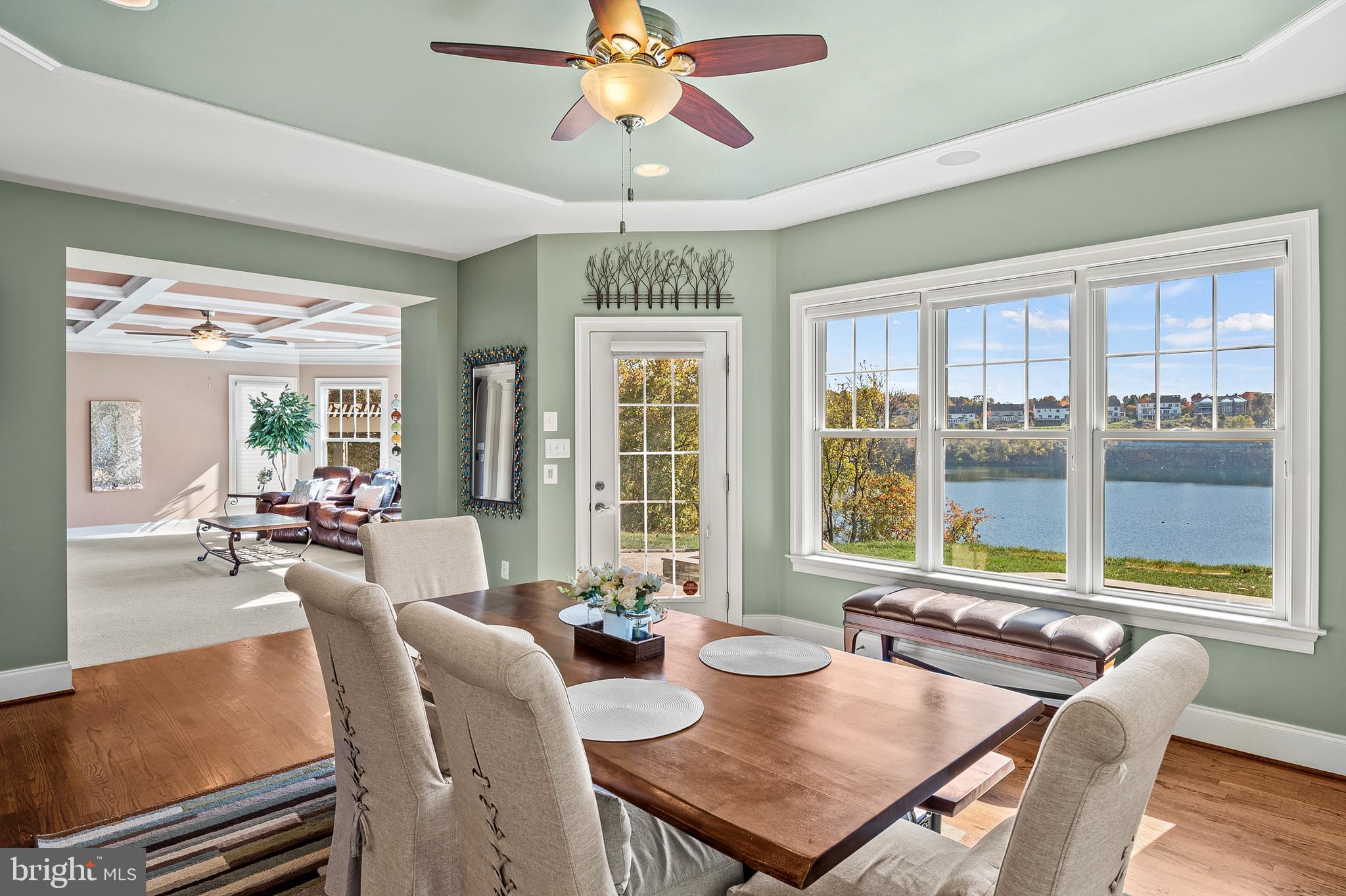 STONE LAKE - Residential