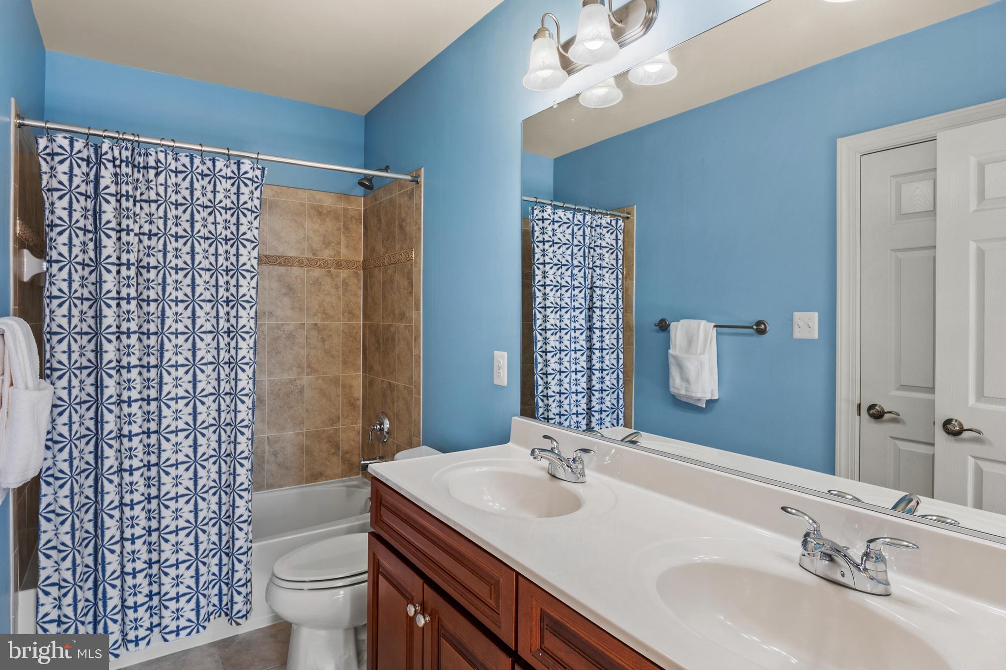 STONE LAKE - Residential