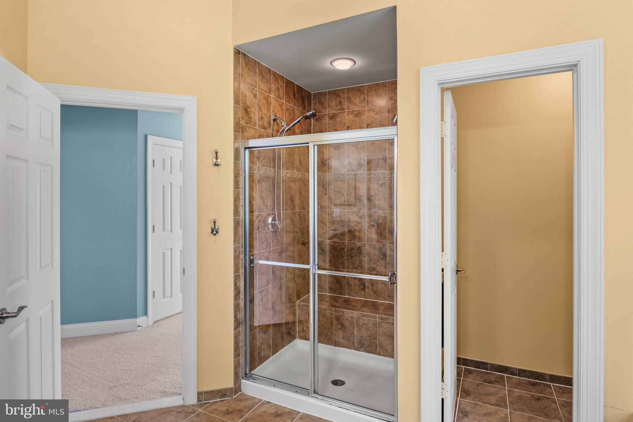 STONE LAKE - Residential