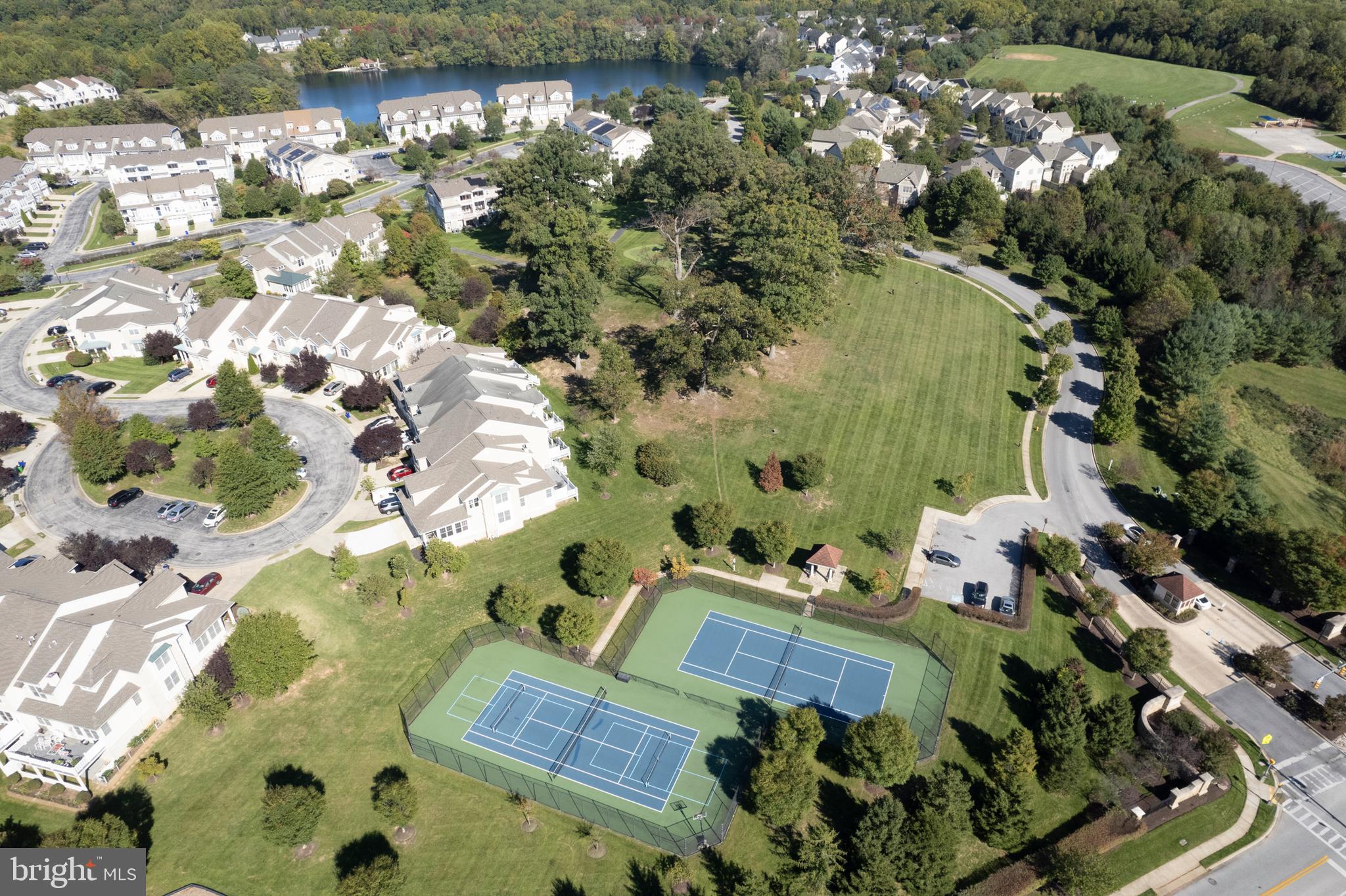 STONE LAKE - Residential