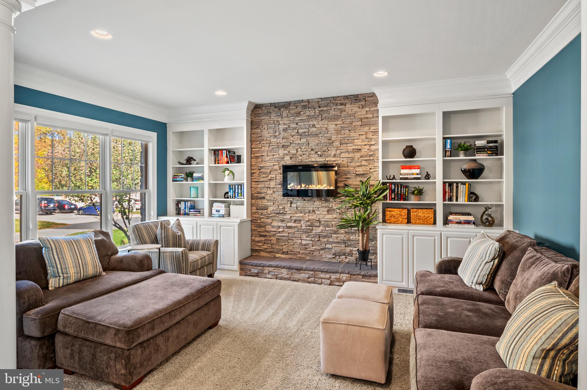 STONE LAKE - Residential