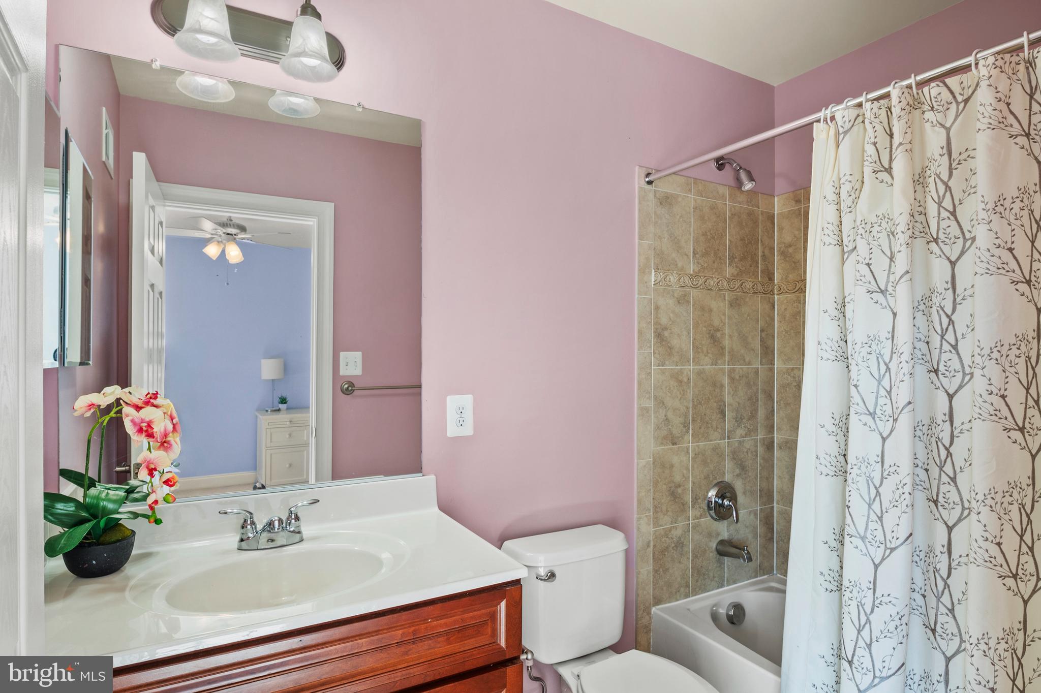 STONE LAKE - Residential