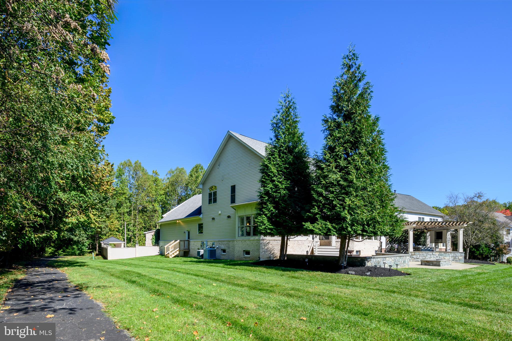 STONE LAKE - Residential